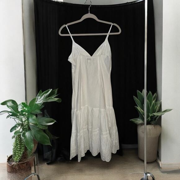 GAP White Spaghetti Strap Eyelet Ruffled Drop Waist‎ Cotton Dress size 10 NEW - Picture 2 of 7